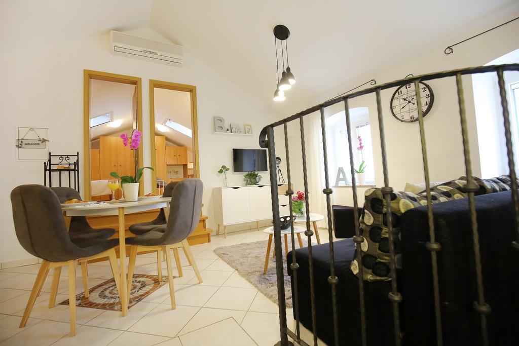 Stomorica Apartments Задар Екстериор снимка